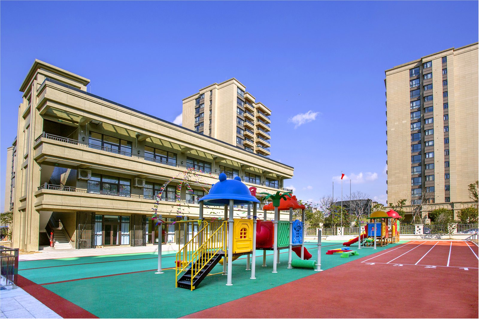 星海幼儿园户外活动场地